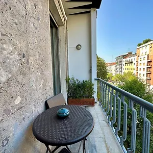 Lux Contemporary Flat - Porta Romana Apartment Milan